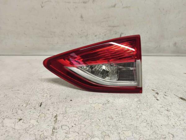 FEU ARRIERE DROIT FORD KUGA 2013-2016 - Vue 1